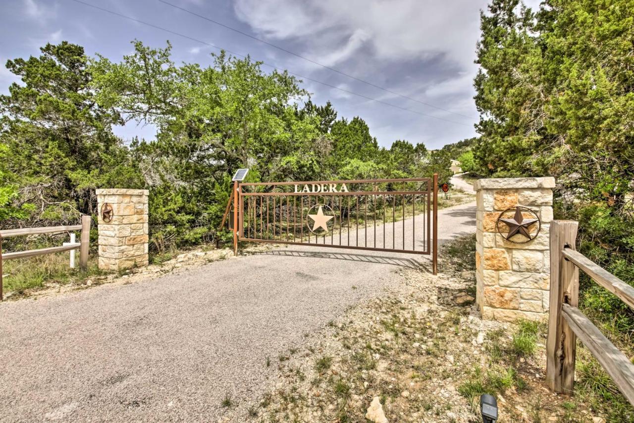 Ladera Wimberley Estate On 13 Acres With Hot Tub Βίλα Εξωτερικό φωτογραφία