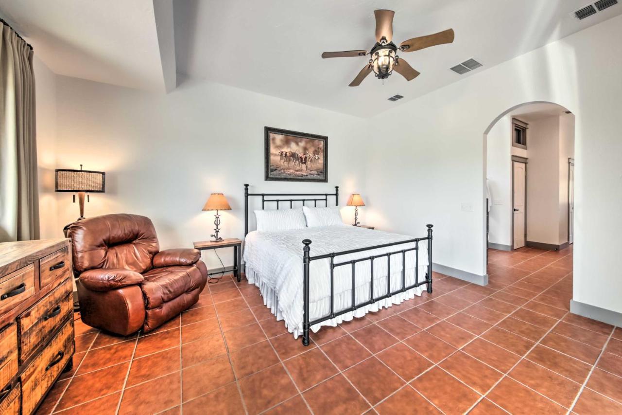 Ladera Wimberley Estate On 13 Acres With Hot Tub Βίλα Εξωτερικό φωτογραφία