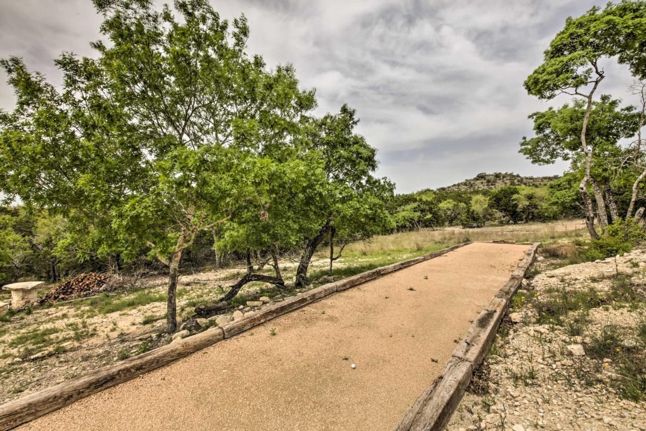Ladera Wimberley Estate On 13 Acres With Hot Tub Βίλα Εξωτερικό φωτογραφία